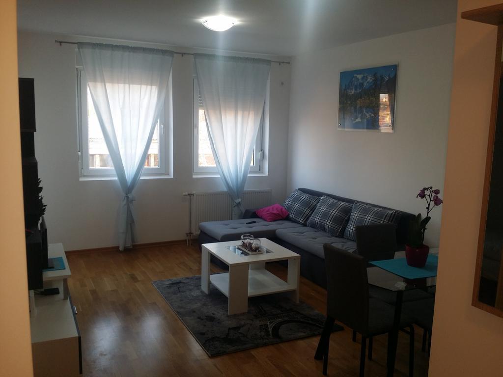 Apartment Jelena Zrenjanin Exterior foto